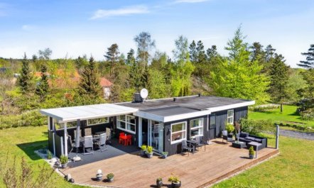 'Ønd' - 600m from the sea