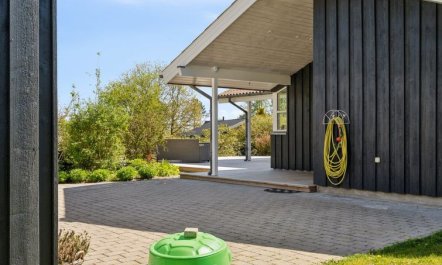 'Harald' - 300m from the sea 4