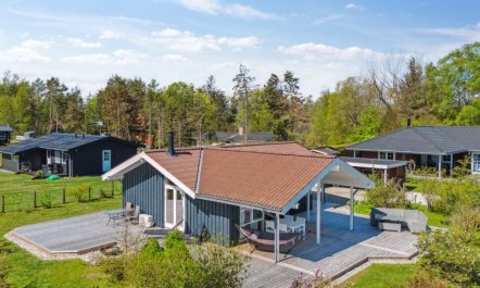 'Harald' - 300m from the sea 3