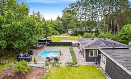 'Fritsa' - 8km from the sea