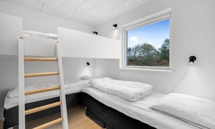 'Elisaveta' - 400m to the fjord 7