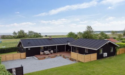 'Nora' - 100m from the sea 2