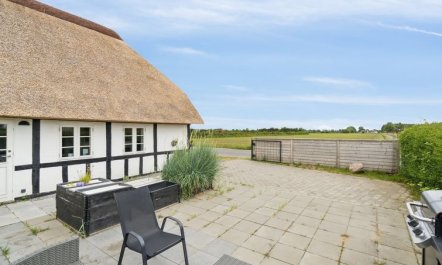 'Thessa' - 900m from the sea