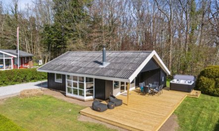 'Arnetta' - 150m from the sea