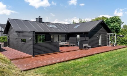 'Merve' - 250m from the sea