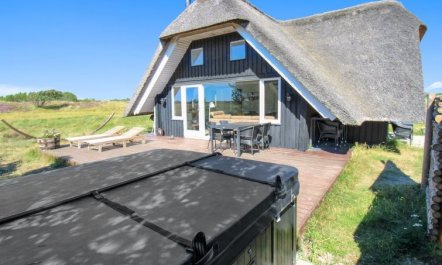 'Edvi' - 1.6km from the sea