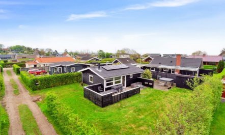 'Ritha' - 175m from the sea