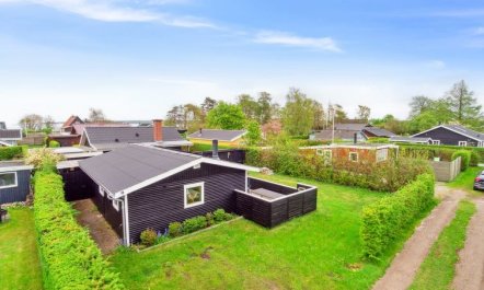 'Ritha' - 175m from the sea 1