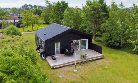 'Sys' - 150m from the sea 2