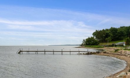 'Thorward' - 100m from the sea 1