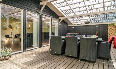 'Epke' - 250m from the sea 1