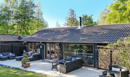 'Gustine' - 300m from the sea