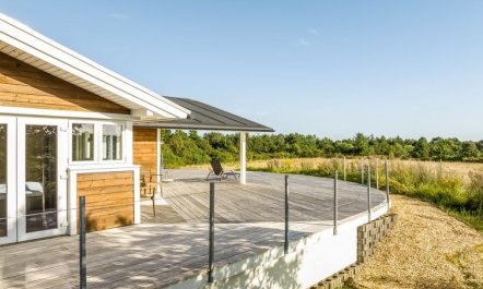 'Eljas' - 200m to the fjord 4