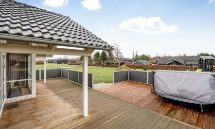 'Gertrude' - 1.1km to the fjord 7