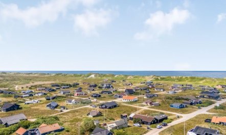 'Effie' - 500m from the sea 3