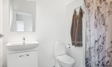 'Clarabelle' - 1.2km from the sea 3