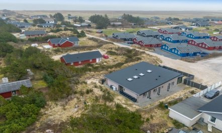 'Clarabelle' - 1.2km from the sea 7