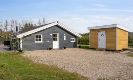 'Tinka' - 1.2km to the fjord 2