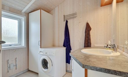 'Sitka' - 250m from the sea 6