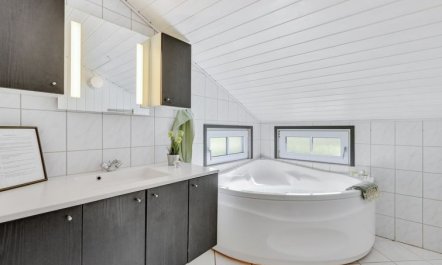 'Martina' - 560m to the fjord 1