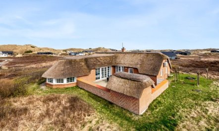 'Milena' - 200m from the sea