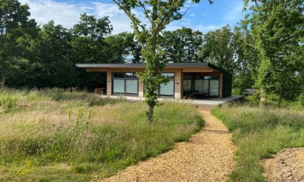 'Haubert' - 500m to the fjord