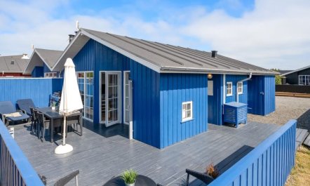 'Albertina' - 300m to the fjord