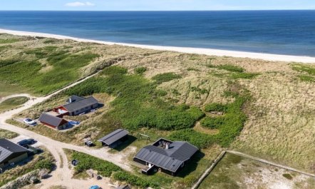 'Lill' - 50m from the sea 5