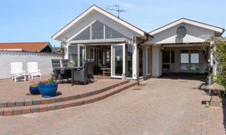 'Michel' - 25m from the sea 1