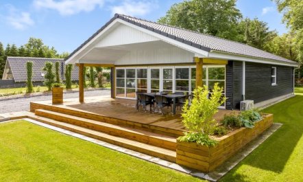 'Skip' - 300m to the fjord