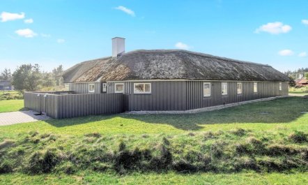 'Ansine' - 1.2km from the sea