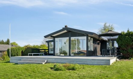 'Manfred' - 250m from the sea 5