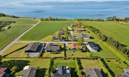 'Manfred' - 250m from the sea 3