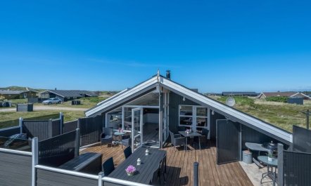 'Henning' -  from the sea