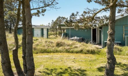 'Edna' - 800m from the sea 3