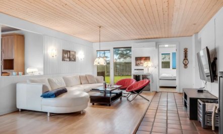 'Withulf' - 500m to the fjord 4