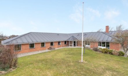 'Martinus' - 5.5km from the sea 6