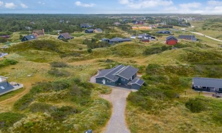 'Ottar' - 400m from the sea 7