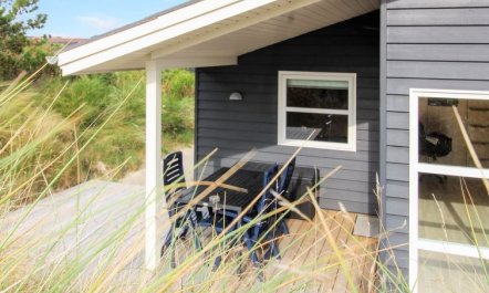 'Ottar' - 400m from the sea 3