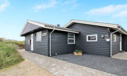 'Ottar' - 400m from the sea 1