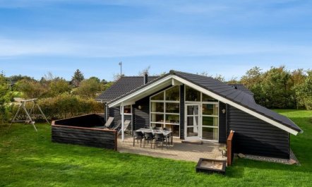 'Lillemor' - 800m to the fjord