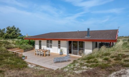 'Imelda' - 700m from the sea 2