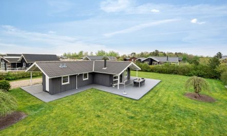 'Ingbritt' - 700m to the fjord