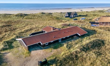 'Jaana' - 10m from the sea