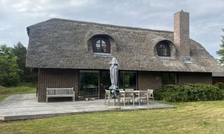 'Akeleje' - 900m from the sea