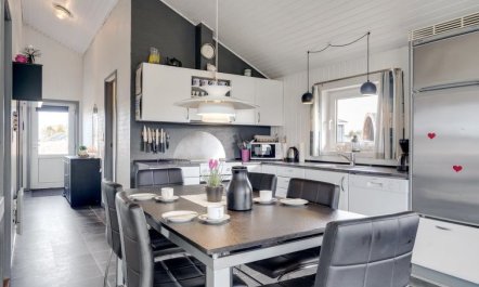 'Esir' - 800m from the sea 7