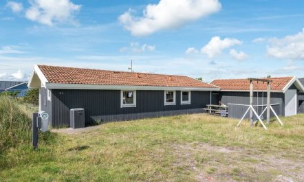 'Siri' - 400m from the sea