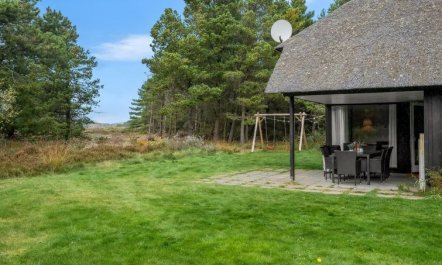 'Dix' - 900m from the sea 1