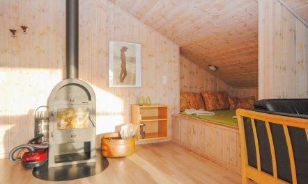 'Laurentia' - 800m from the sea 2