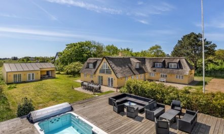 'Narvik' - 4.5km from the sea